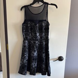 Black and Gray Sleeveless Dress